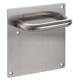 Paire de béquilles sur plaque U 19 mm fonction bec de cane, inox brossé 304 A/R